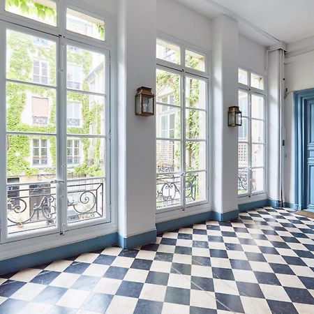 Place Des Vosges - 1Br With Balcony - Cityapartmentstay ปารีส ภายนอก รูปภาพ