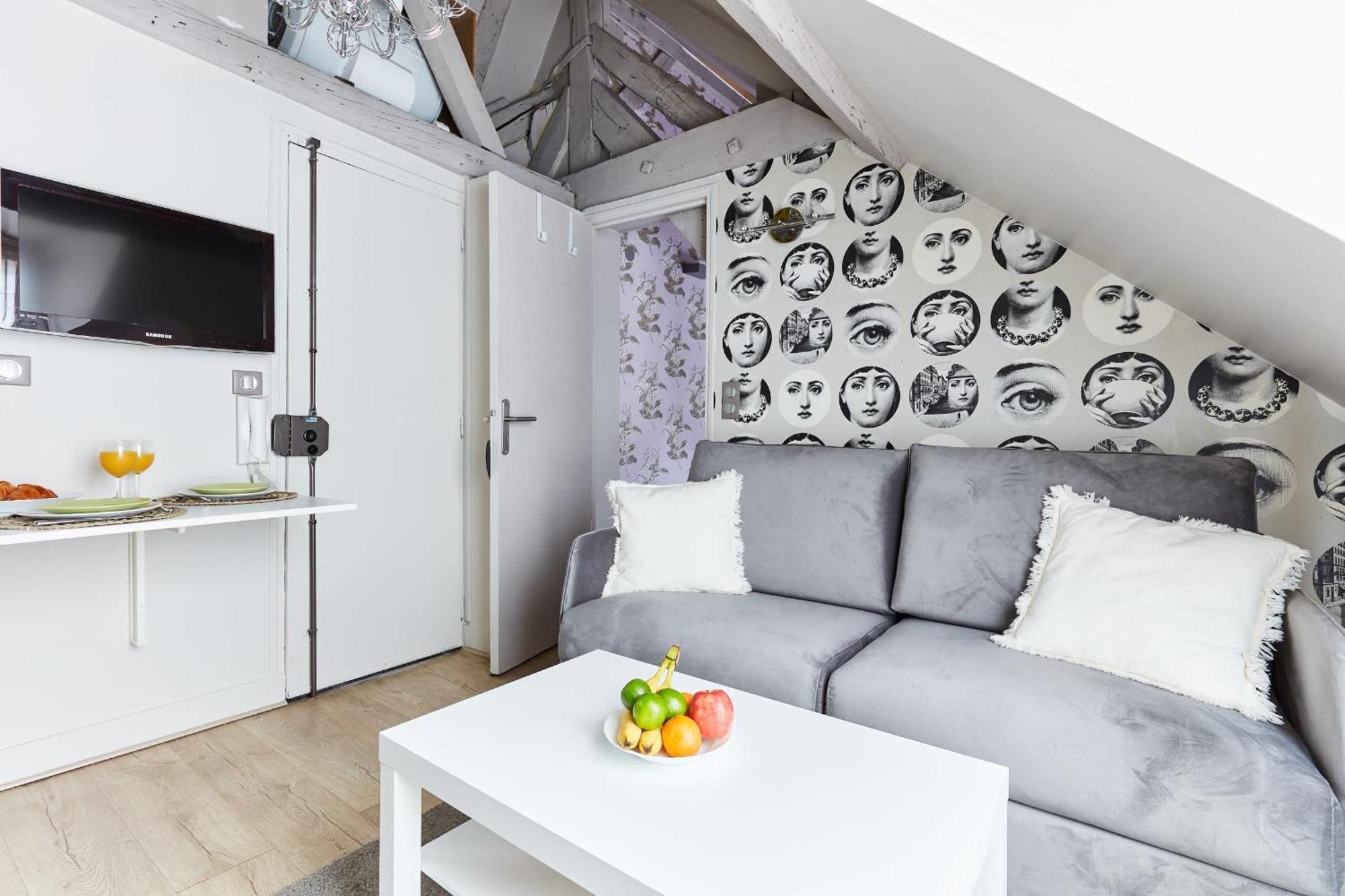 Place Des Vosges - 1Br With Balcony - Cityapartmentstay ปารีส ภายนอก รูปภาพ