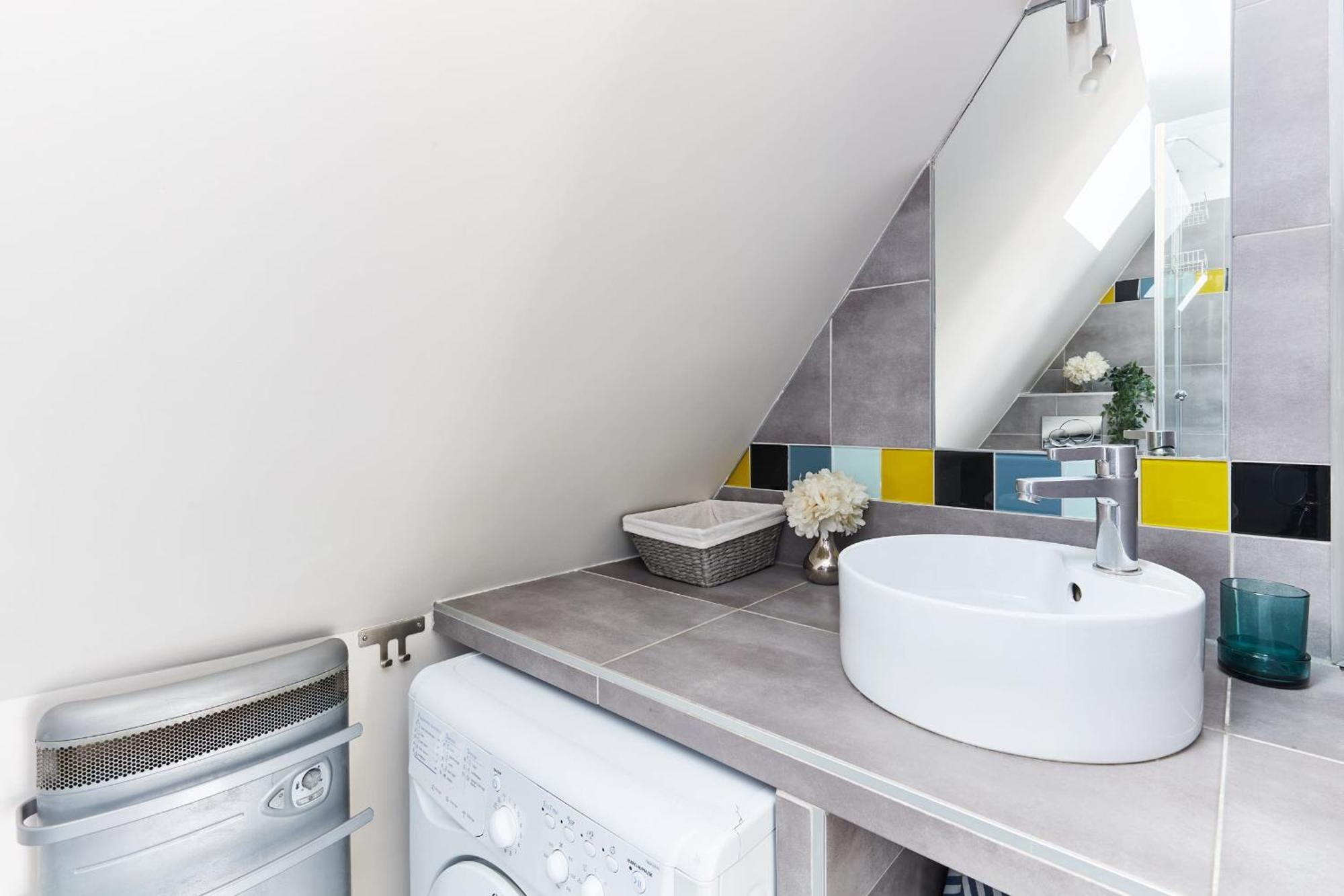 Place Des Vosges - 1Br With Balcony - Cityapartmentstay ปารีส ภายนอก รูปภาพ