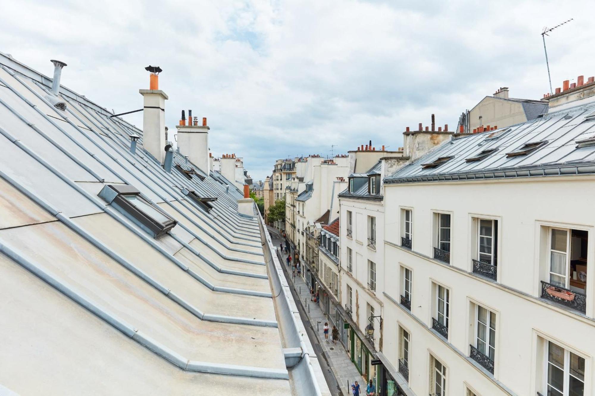 Place Des Vosges - 1Br With Balcony - Cityapartmentstay ปารีส ภายนอก รูปภาพ