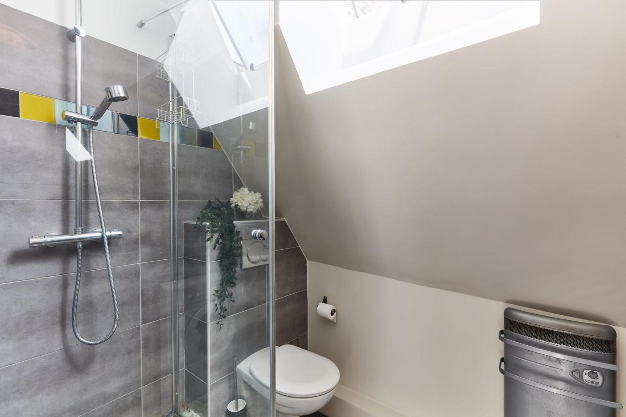 Place Des Vosges - 1Br With Balcony - Cityapartmentstay ปารีส ภายนอก รูปภาพ